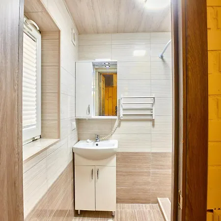 Private * Truskawiec