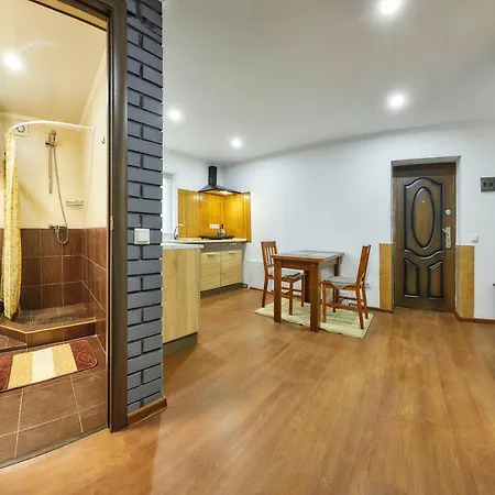 Private * Truskawiec